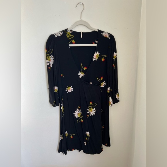 Free People Asymmetrical Button Mini Dress Black Floral Small - Picture 2 of 4